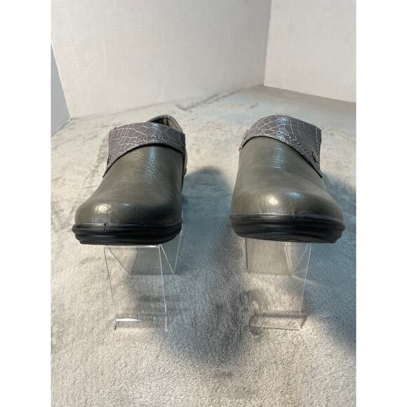 Easy Street Comfort Wave Gray Vegan Leather Shoes Size 6.5M - Picture 5 of 8
